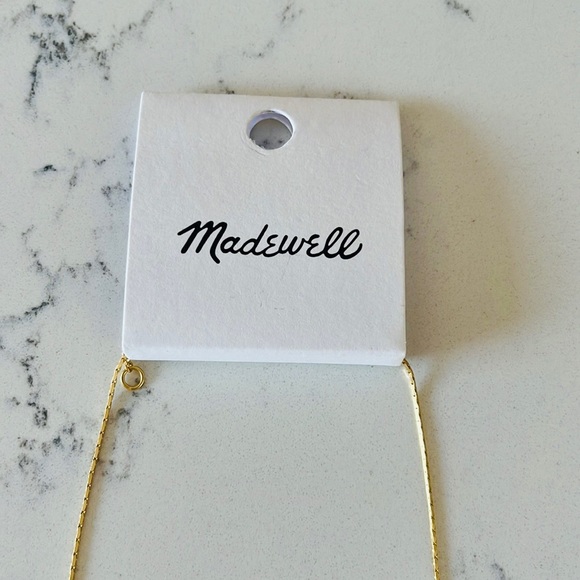 Madewell Shell Seed Bead woman’s Necklace - Picture 8 of 11